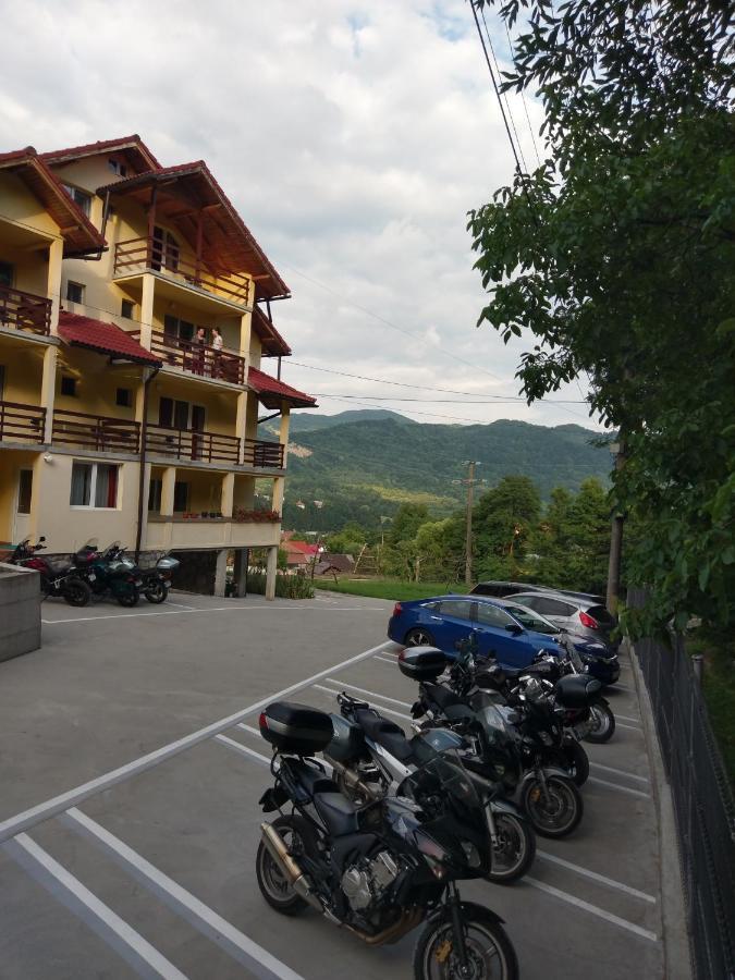 Pensiunea Tiuta Hotel Corbeni Exterior photo