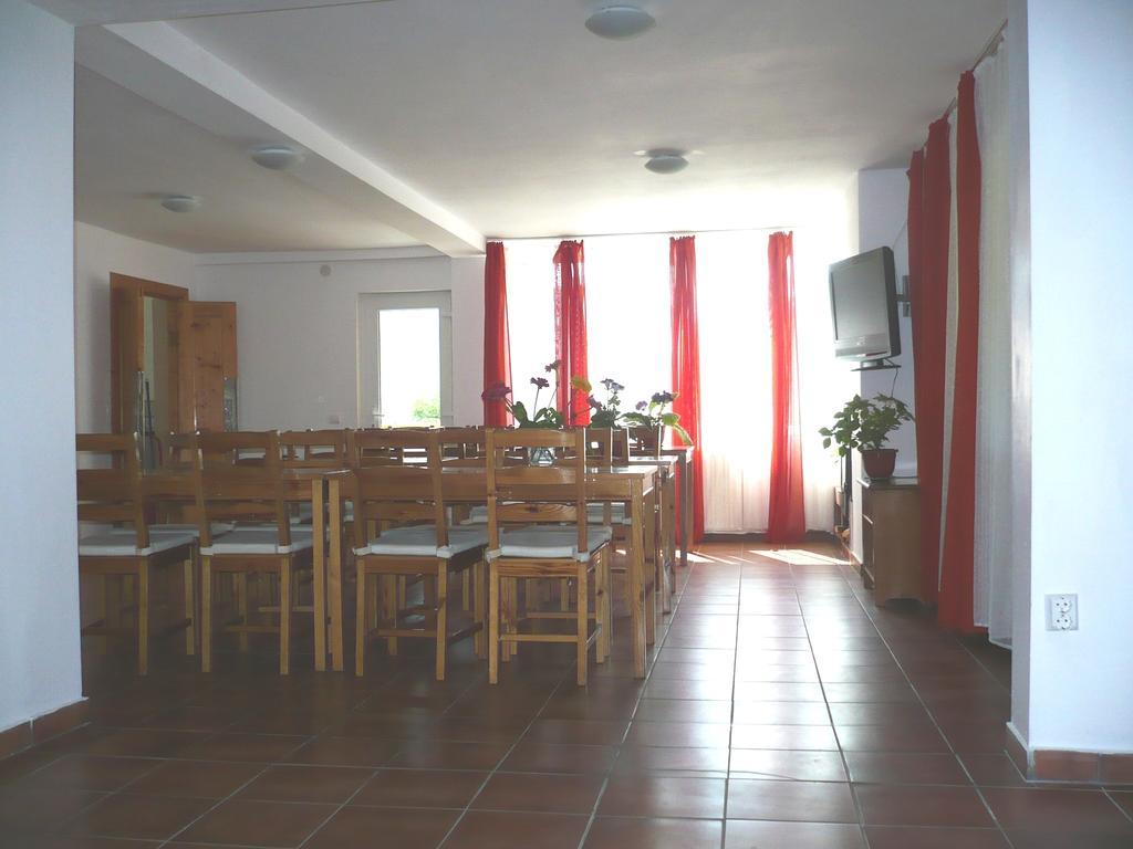 Pensiunea Tiuta Hotel Corbeni Exterior photo
