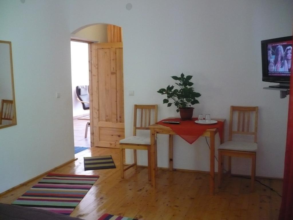 Pensiunea Tiuta Hotel Corbeni Room photo